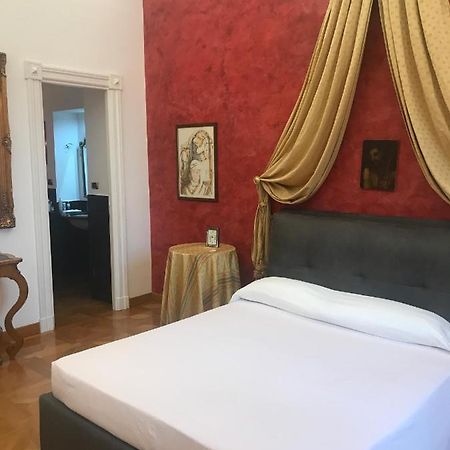 Elegante Appartamento Nel Centro Di Roma Buitenkant foto