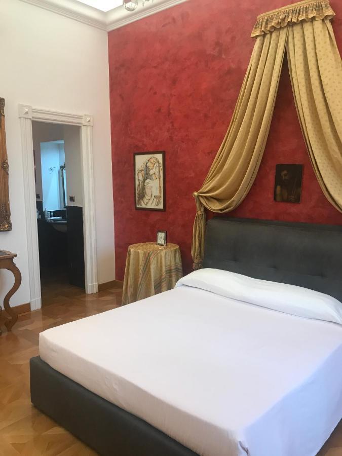 Elegante Appartamento Nel Centro Di Roma Buitenkant foto