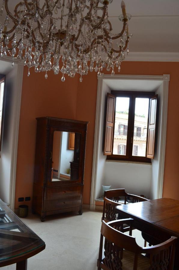 Elegante Appartamento Nel Centro Di Roma Buitenkant foto